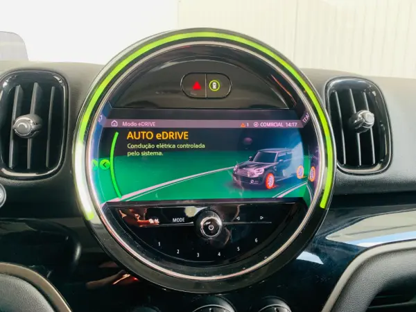 MINI Countryman Cooper SE ALL4 Auto 28