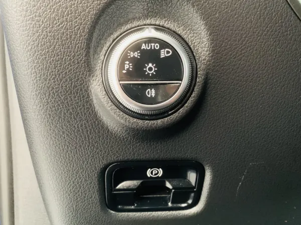 Mercedes-Benz C 200 Station d 9G-TRONIC 12