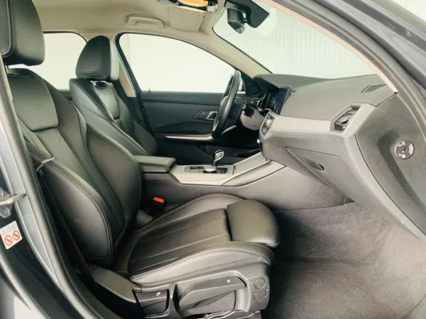 BMW 318 d Touring Auto 52