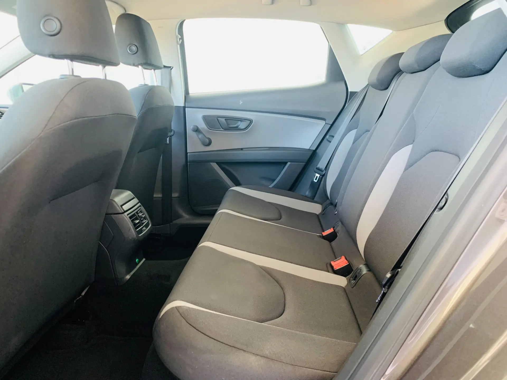 SEAT Leon 1.6 TDi Style 24