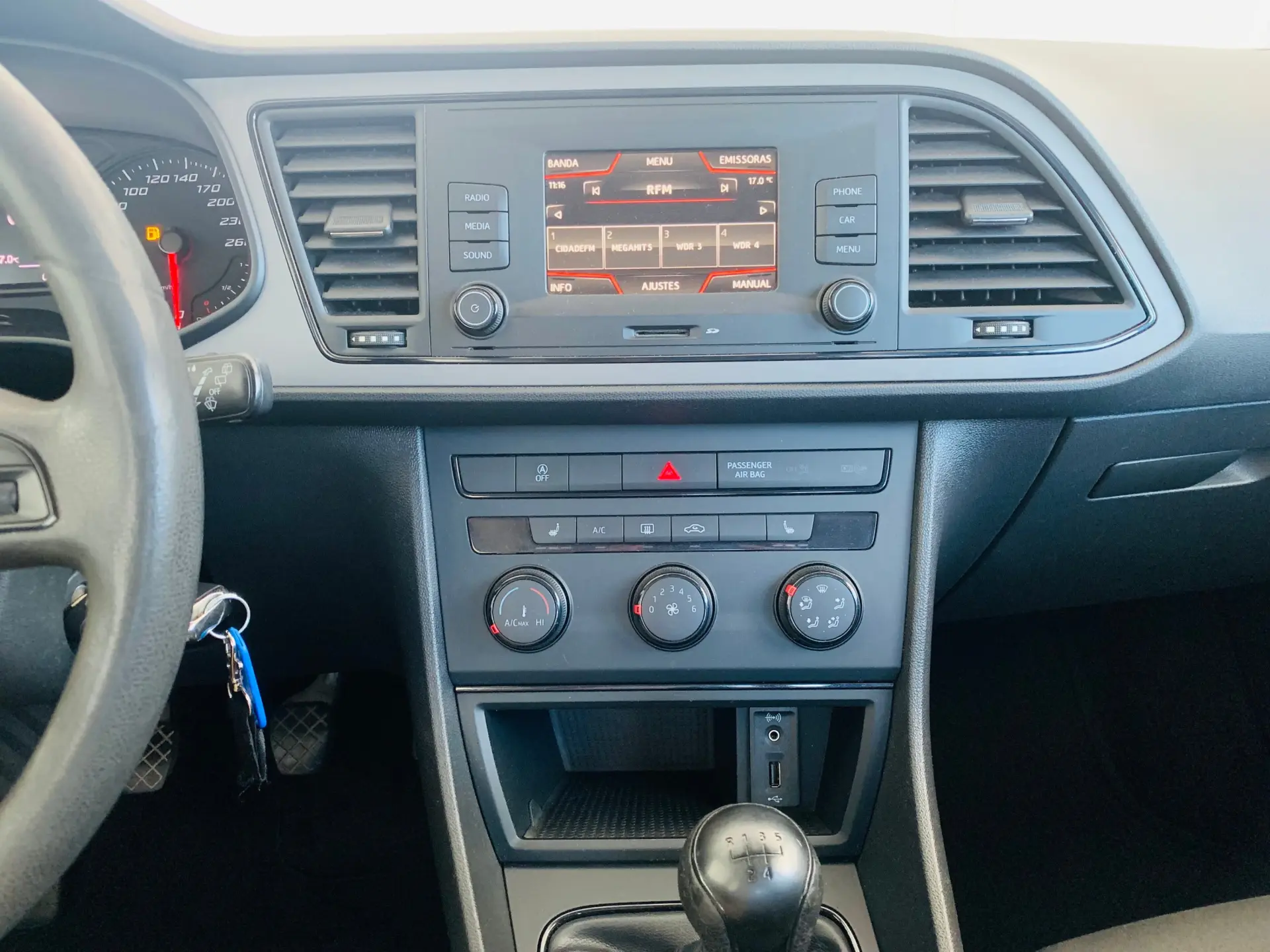 SEAT Leon 1.6 TDi Style 15