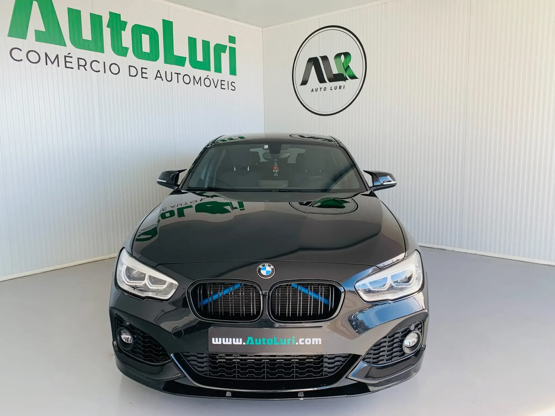 BMW 116 d Pack M Auto 2
