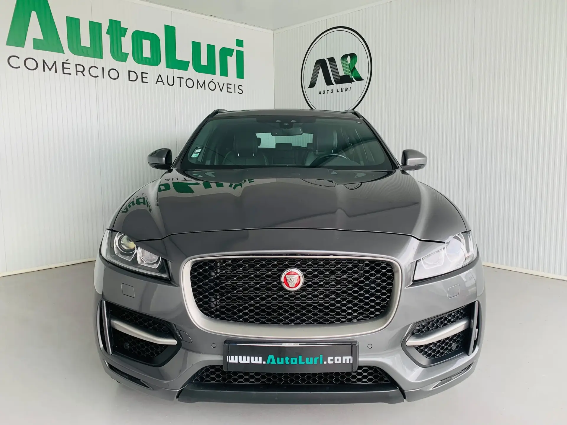 Jaguar F-Pace 2.0 i4D R-Sport AWD 2