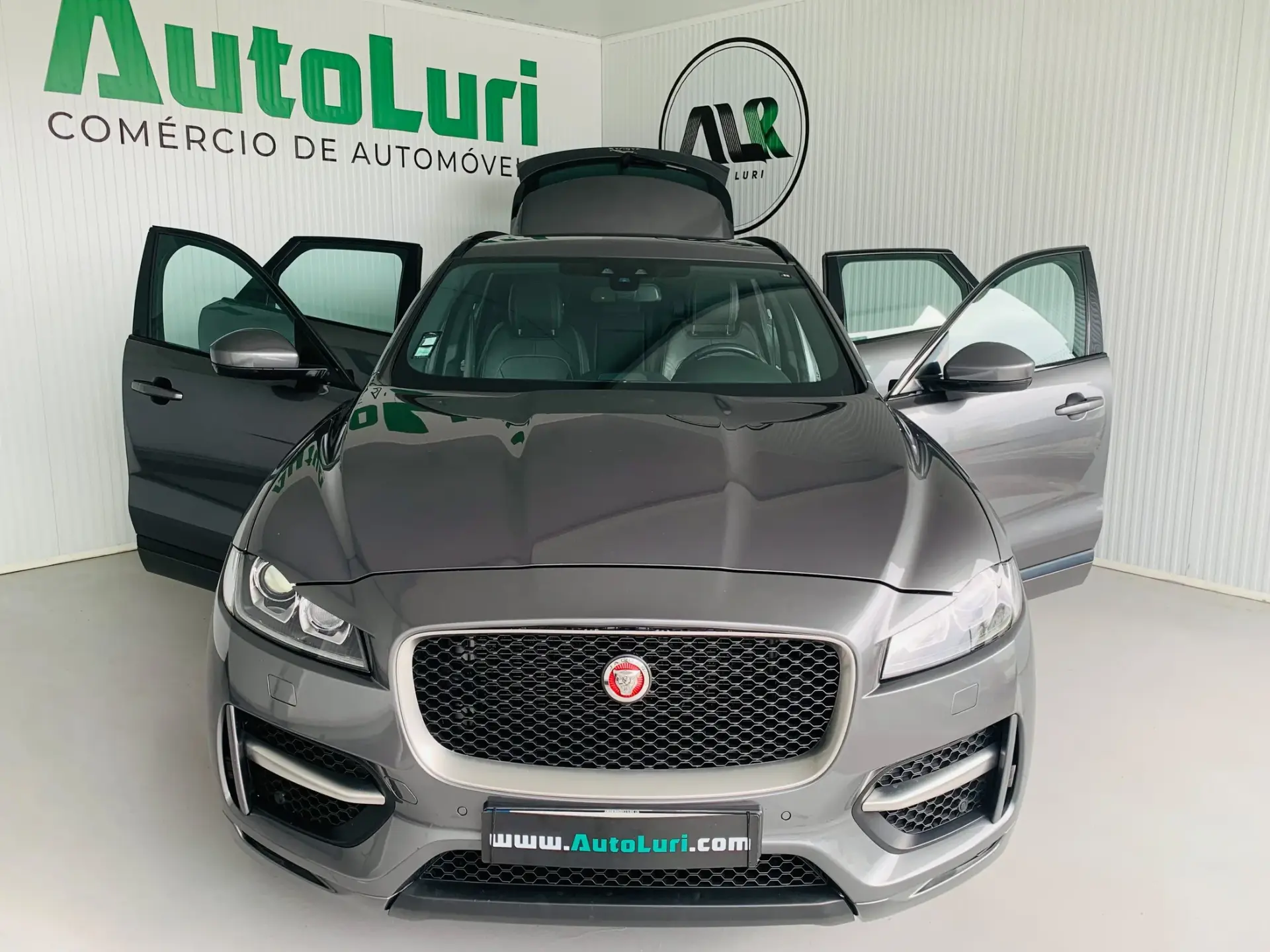 Jaguar F-Pace 2.0 i4D R-Sport AWD 47