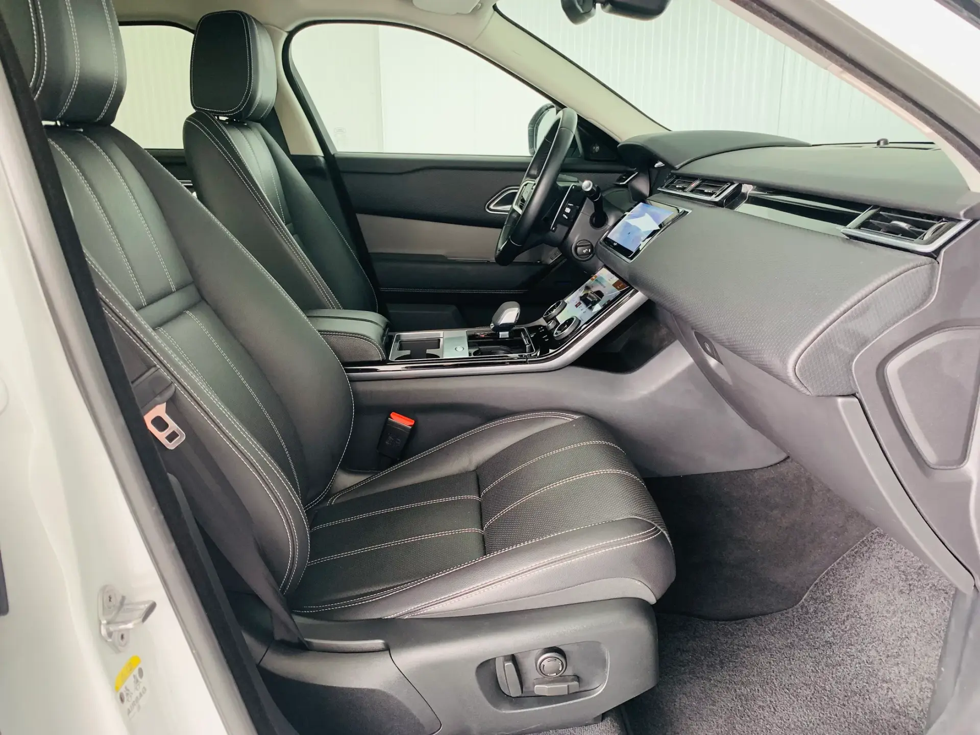 Land Rover Range Rover Velar 2.0 P400e AWD S 44