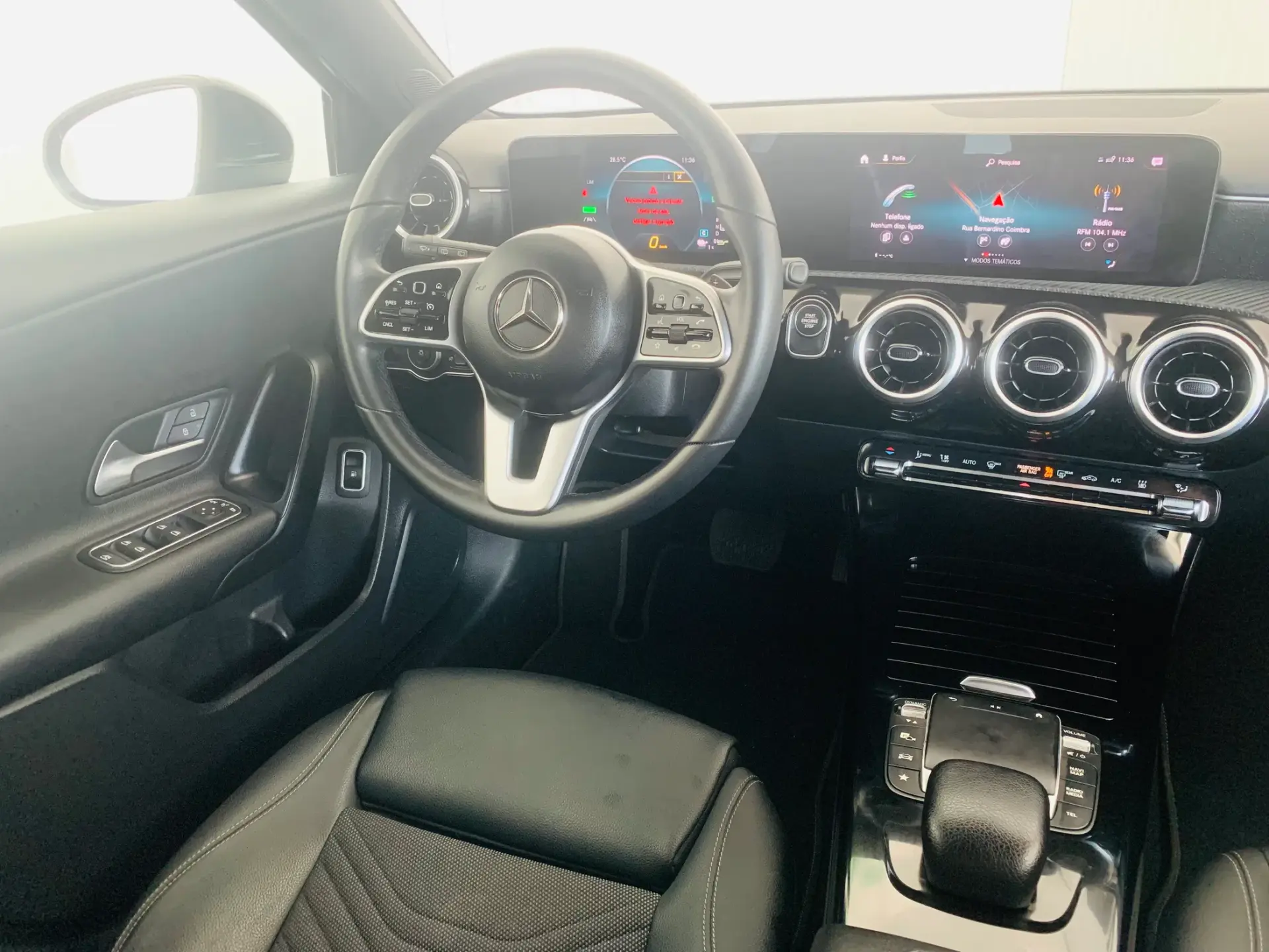 Mercedes-Benz A 250 e Progressive 33