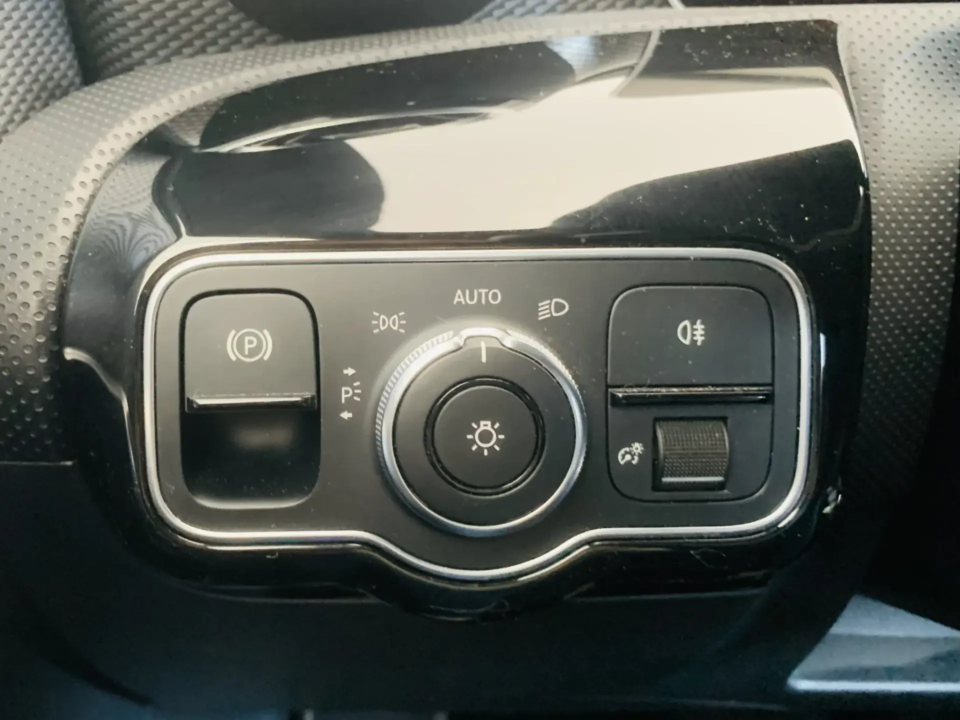 Mercedes-Benz CLA 180 d 7G-DCT Edition 1 9