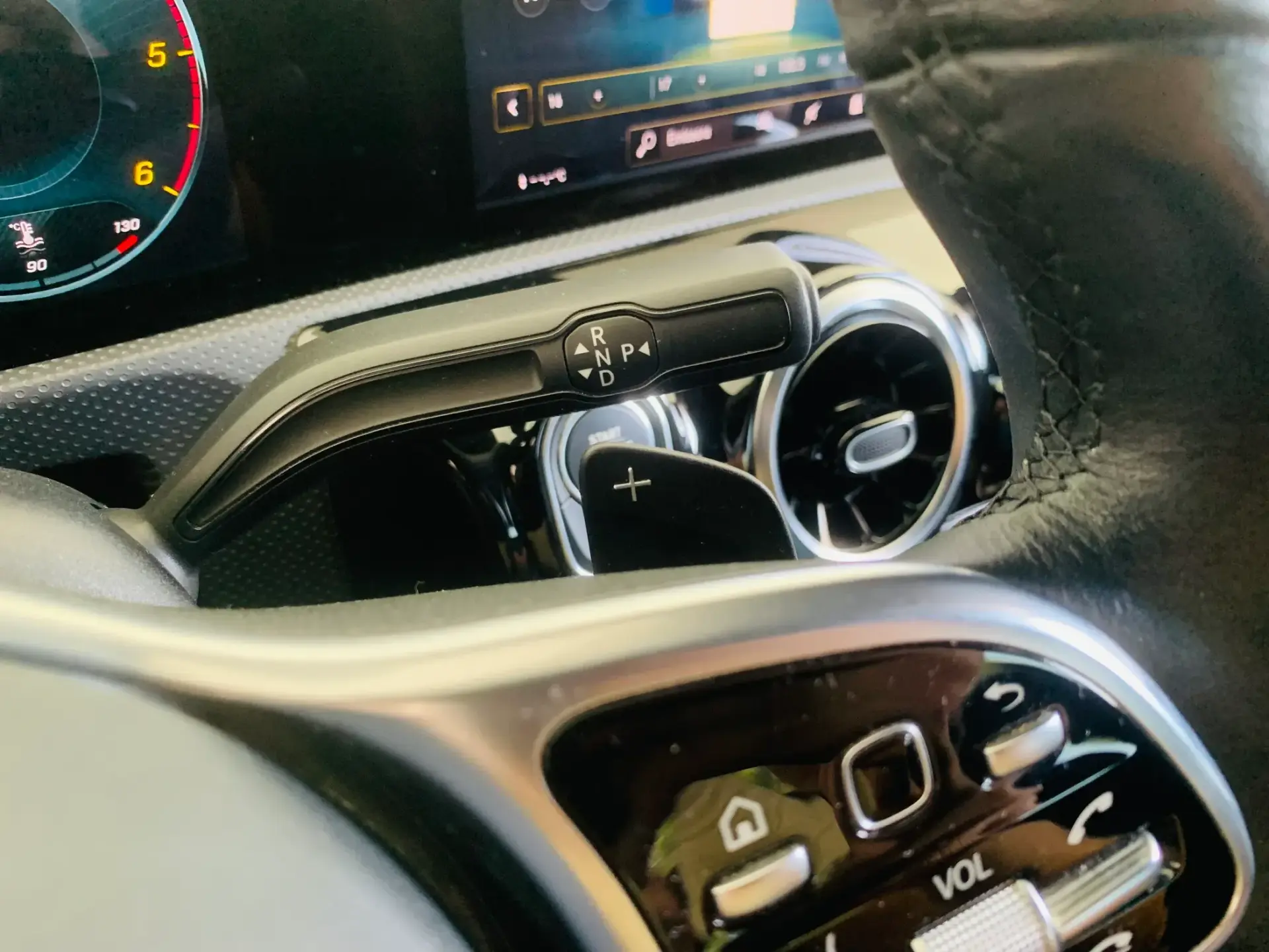 Mercedes-Benz CLA 180 d 7G-DCT Edition 1 15