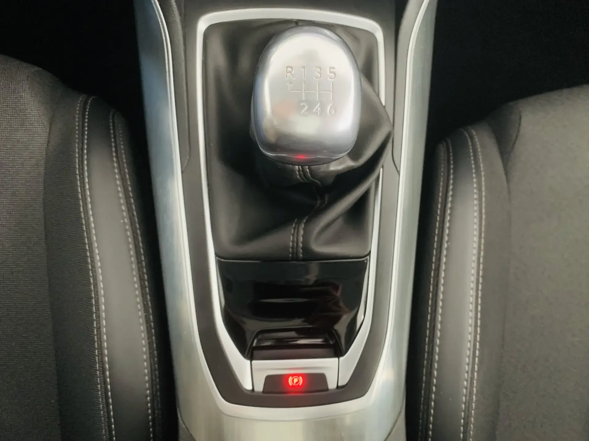 Peugeot 308 SW 1.5 BlueHDi Allure 25