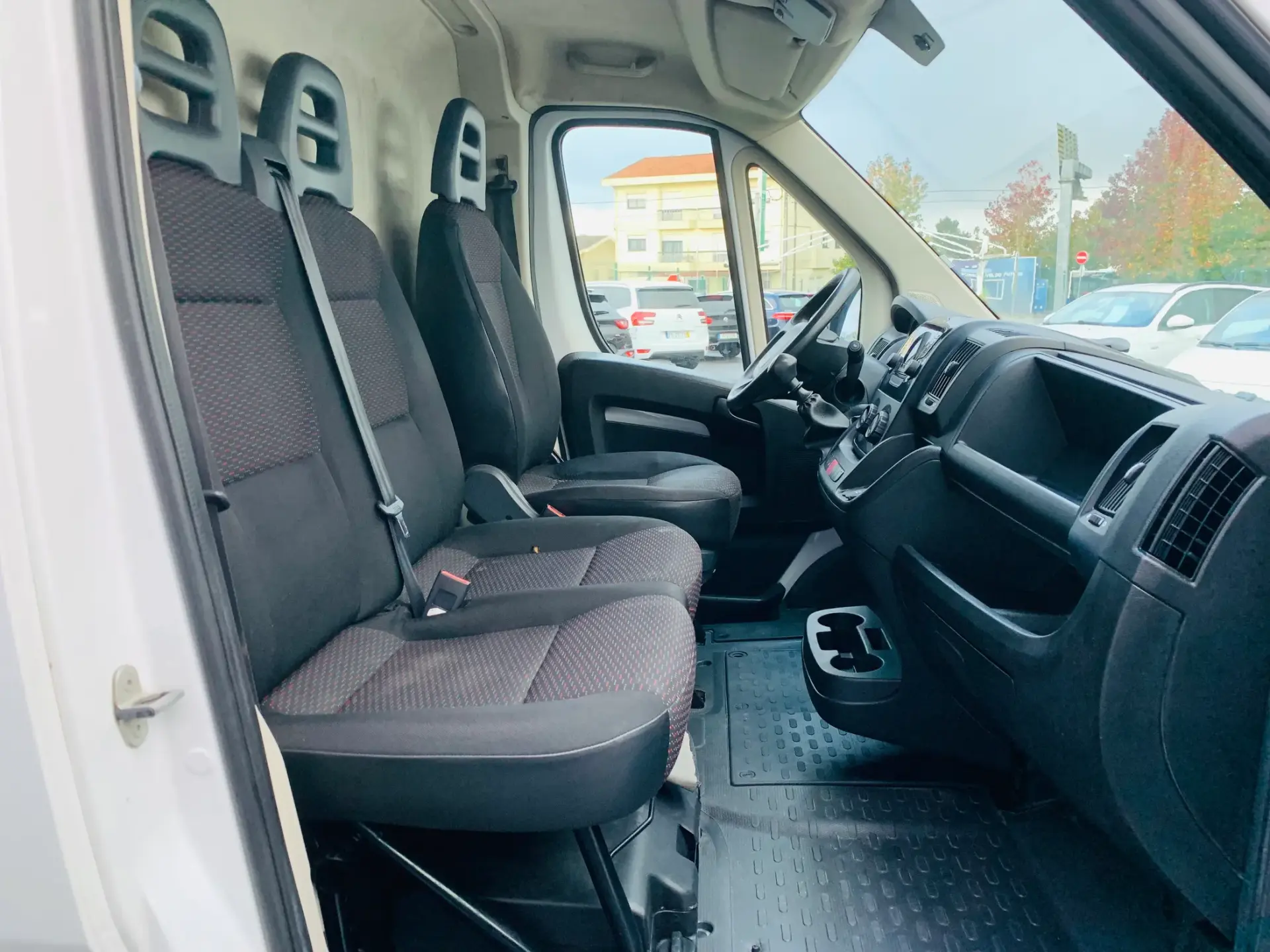 Peugeot Boxer 2.2 BlueHDi 335 L3 CD 23