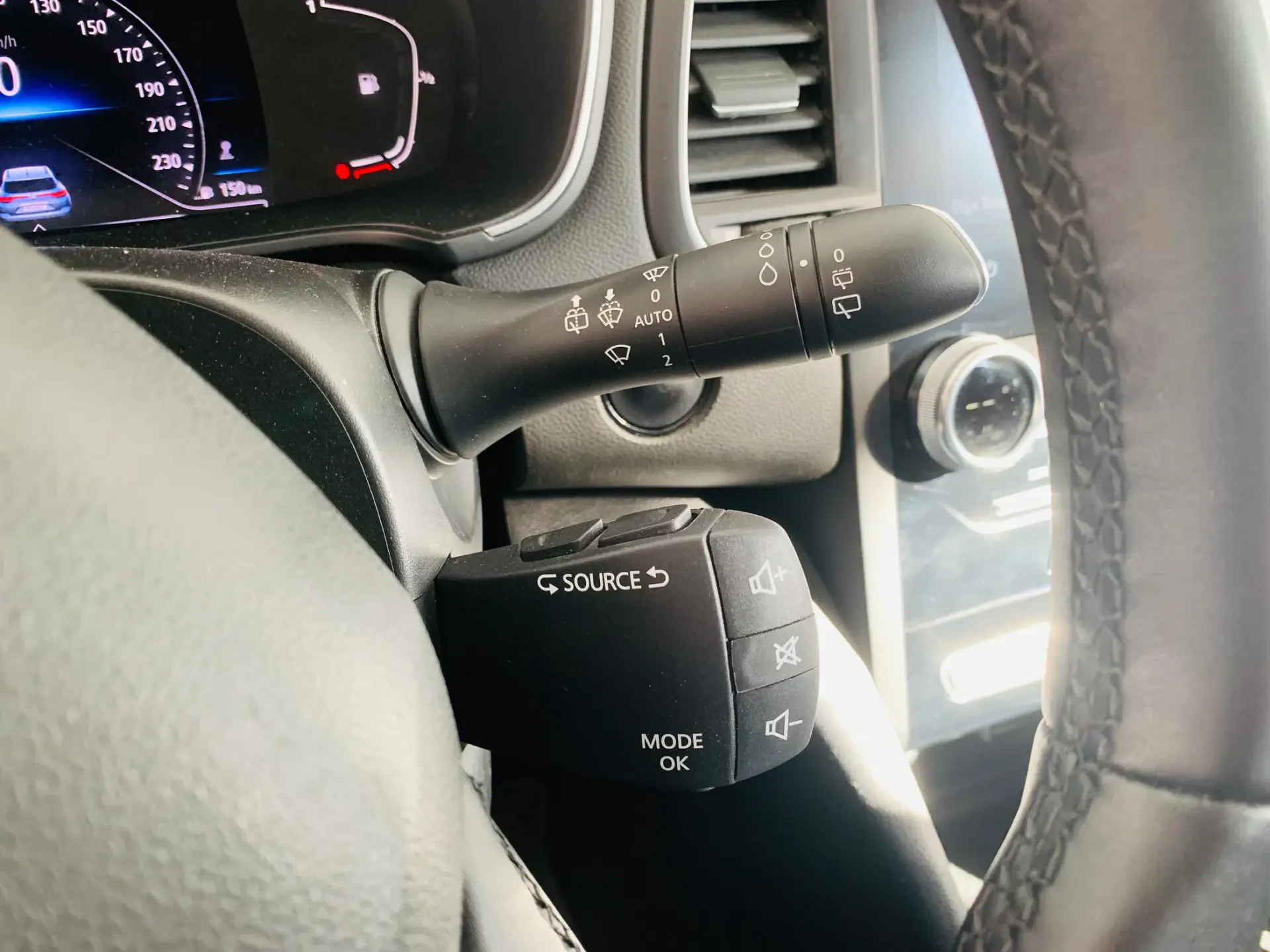 Renault Mégane Sport Tourer 1.5 Blue dCi Techno 13