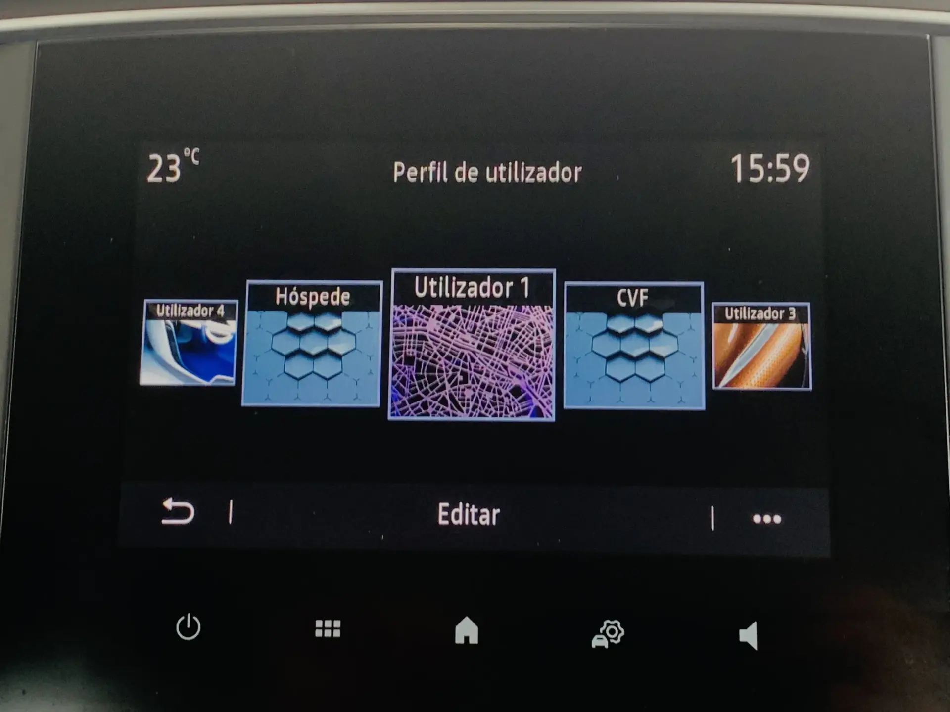 Renault Mégane Sport Tourer 1.5 Blue dCi Techno 23