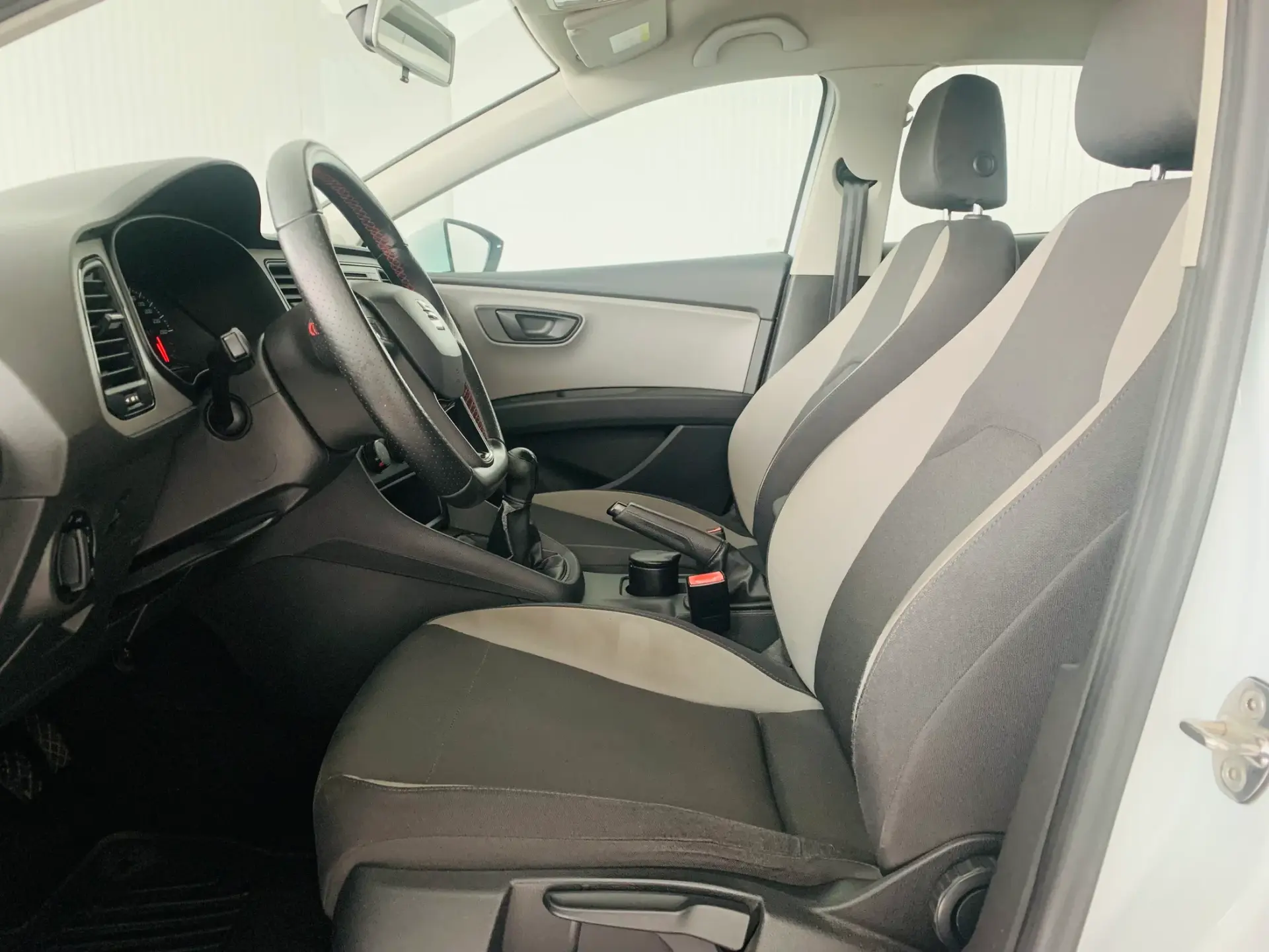 SEAT Leon 1.6 TDI Style Ecomotive 8