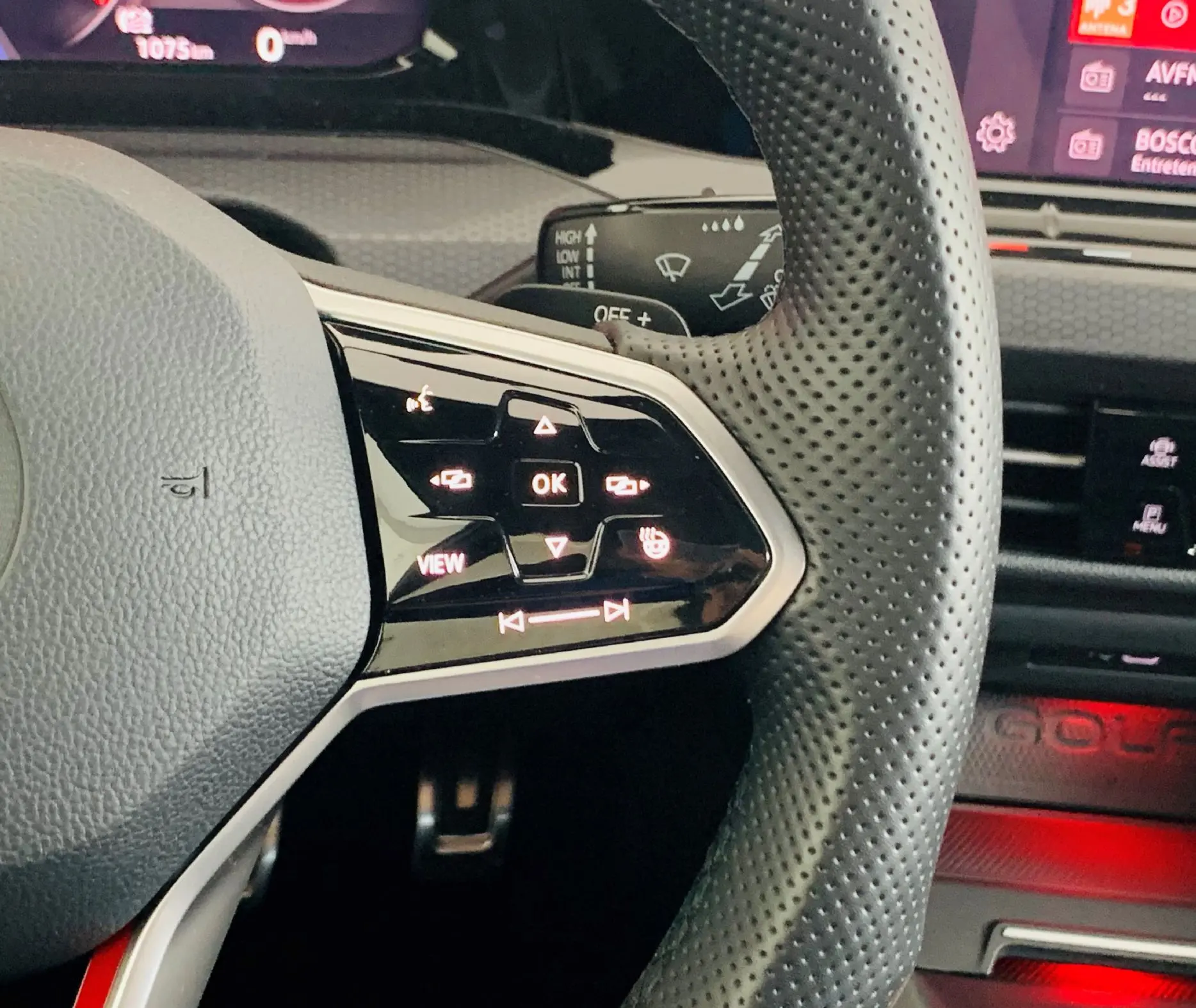 Volkswagen Golf 2.0 TSI GTI DSG 11