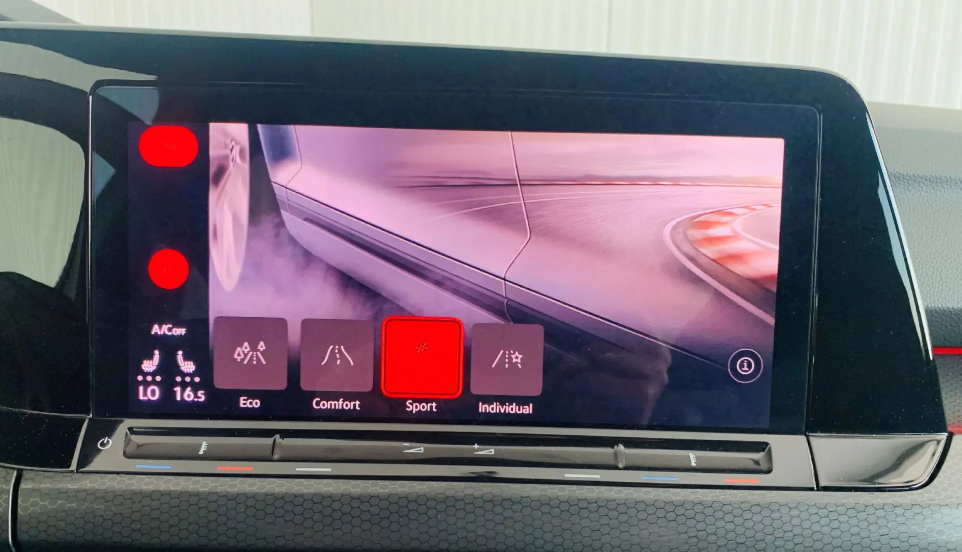 Volkswagen Golf 2.0 TSI GTI DSG 19