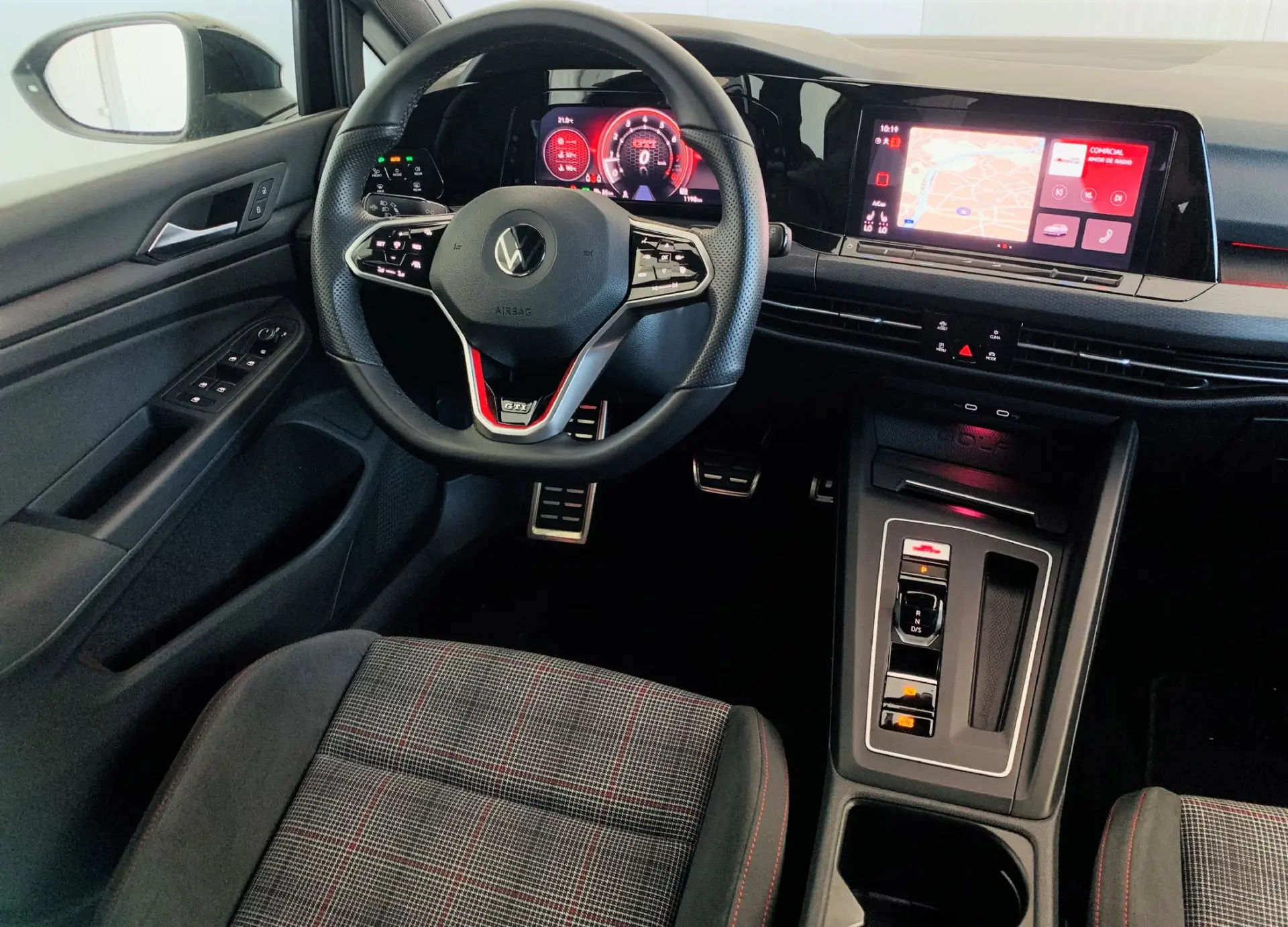 Volkswagen Golf 2.0 TSI GTI DSG 30