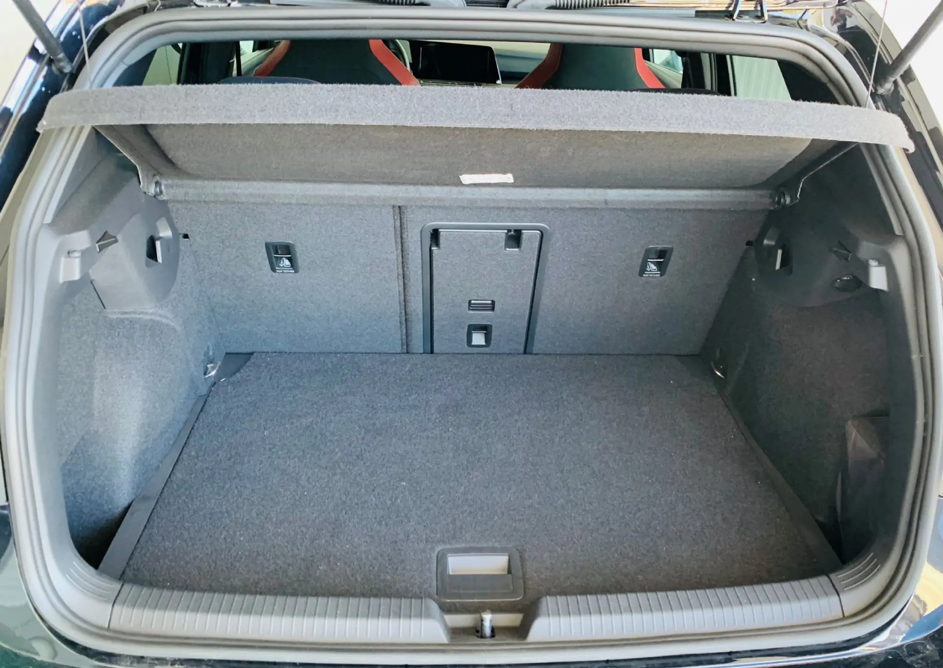 Volkswagen Golf 2.0 TSI GTI DSG 32