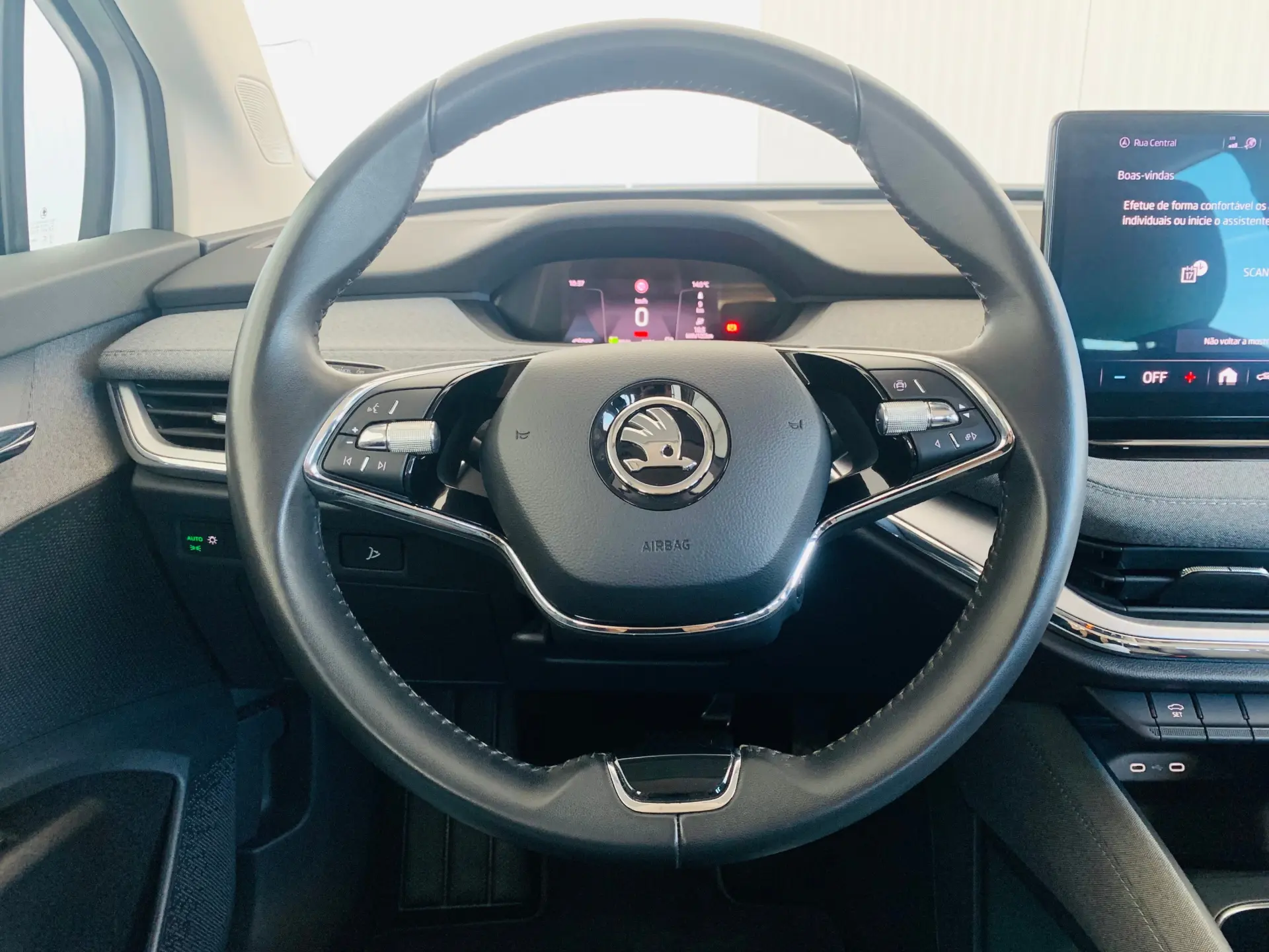 Skoda Enyaq iV 60 12