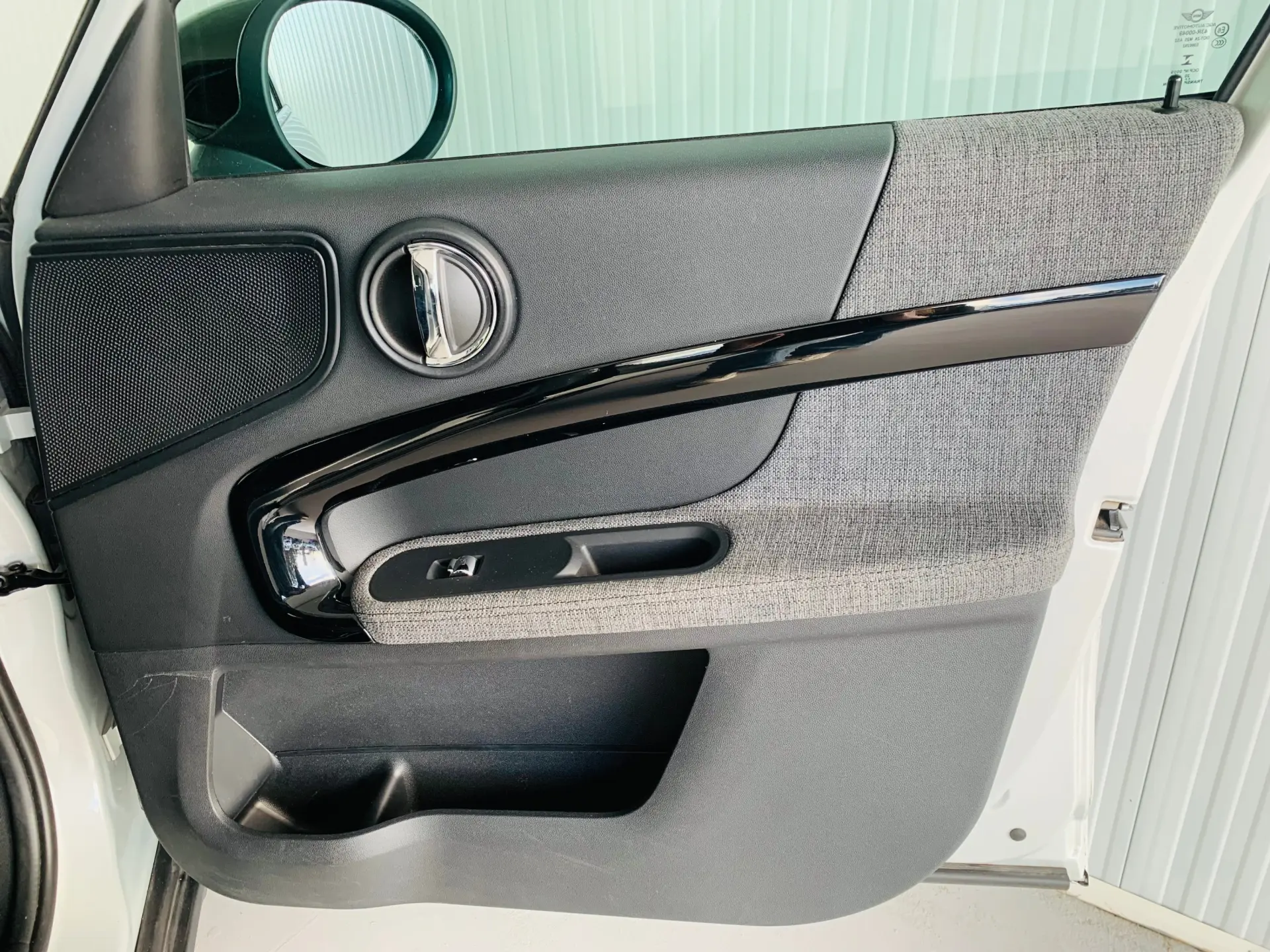 MINI Countryman Cooper SE ALL4 Auto 47