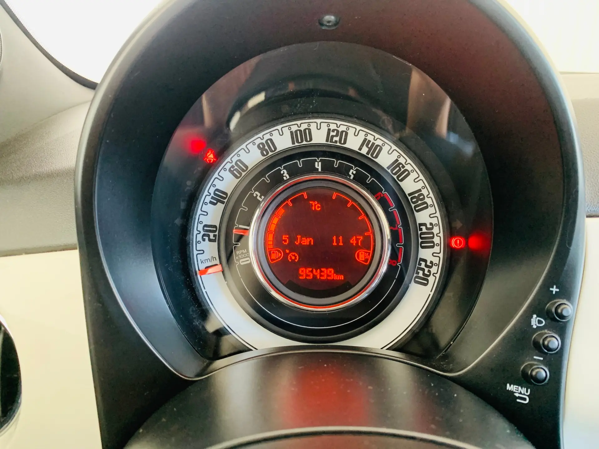 Fiat 500 1.0 Hybrid Dolcevita 15