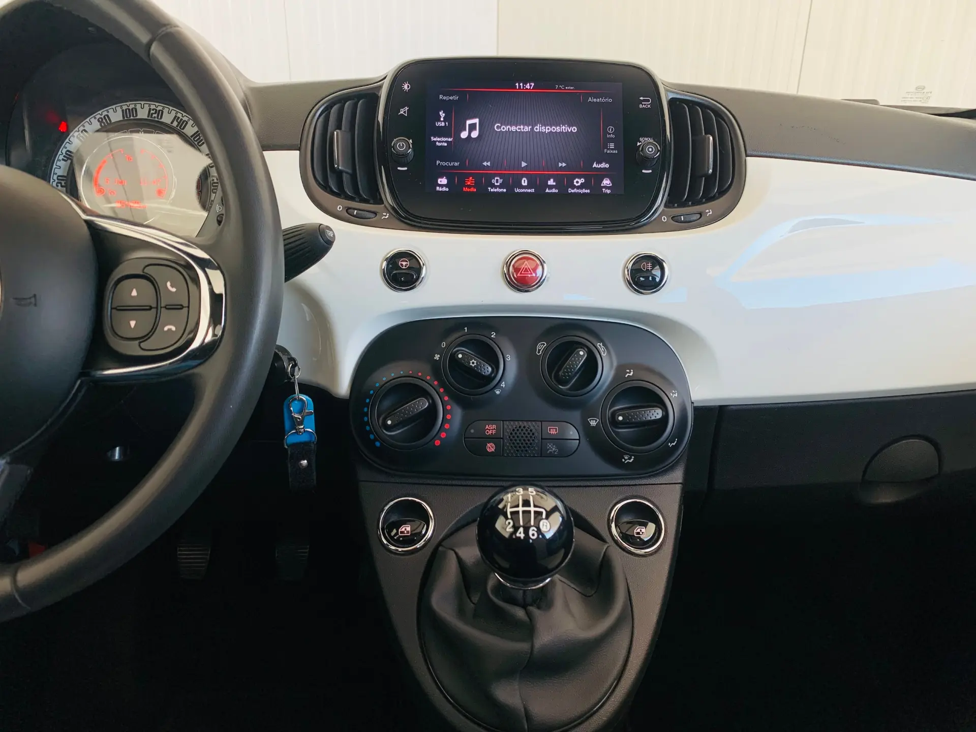 Fiat 500 1.0 Hybrid Dolcevita 16