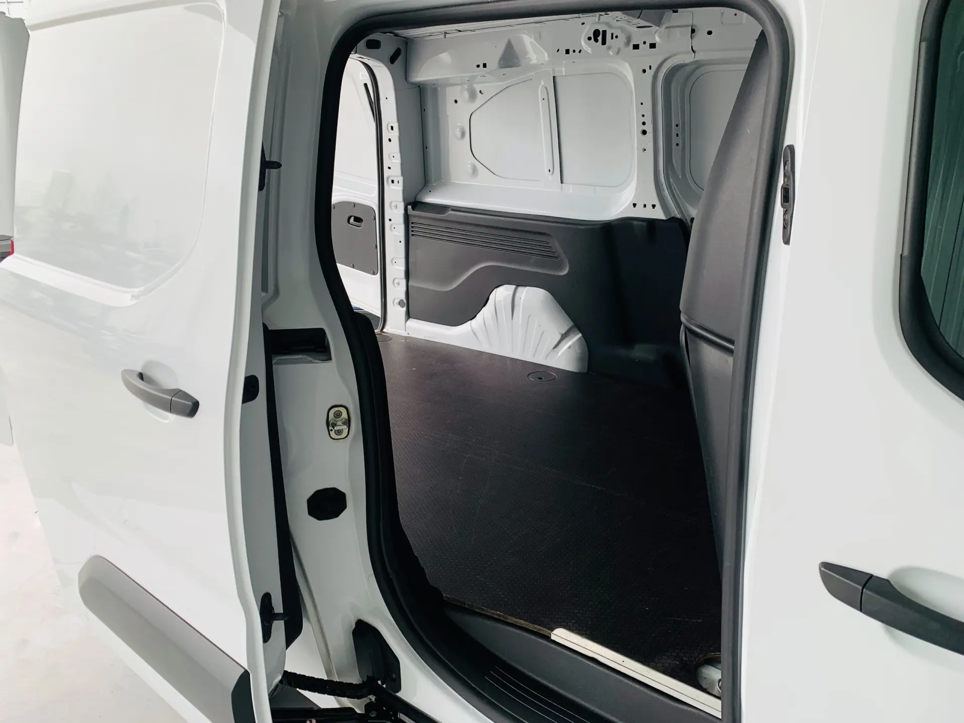 Toyota Proace 1.5D L2 Comfort 9