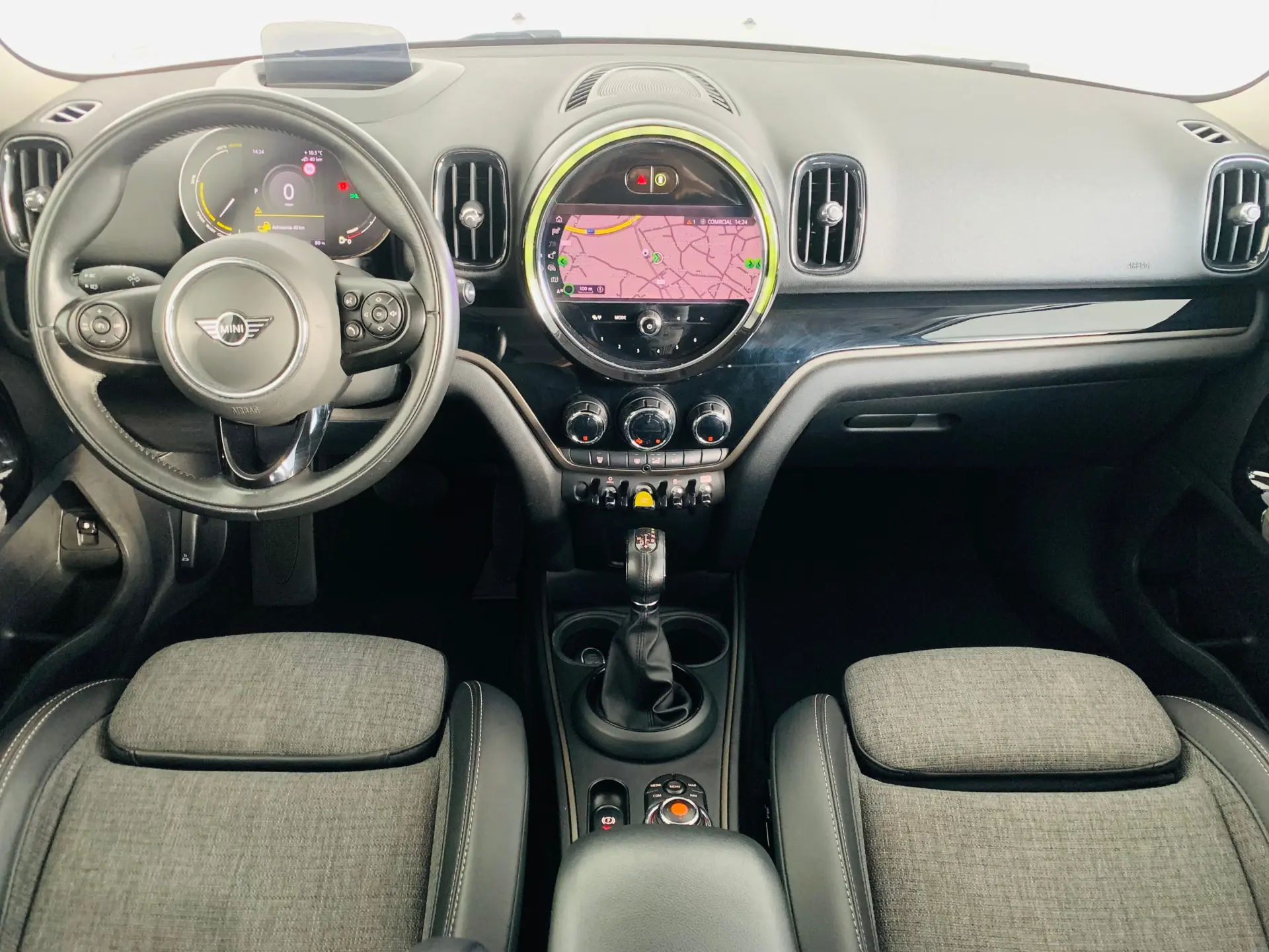 MINI Countryman Cooper SE ALL4 Auto 39