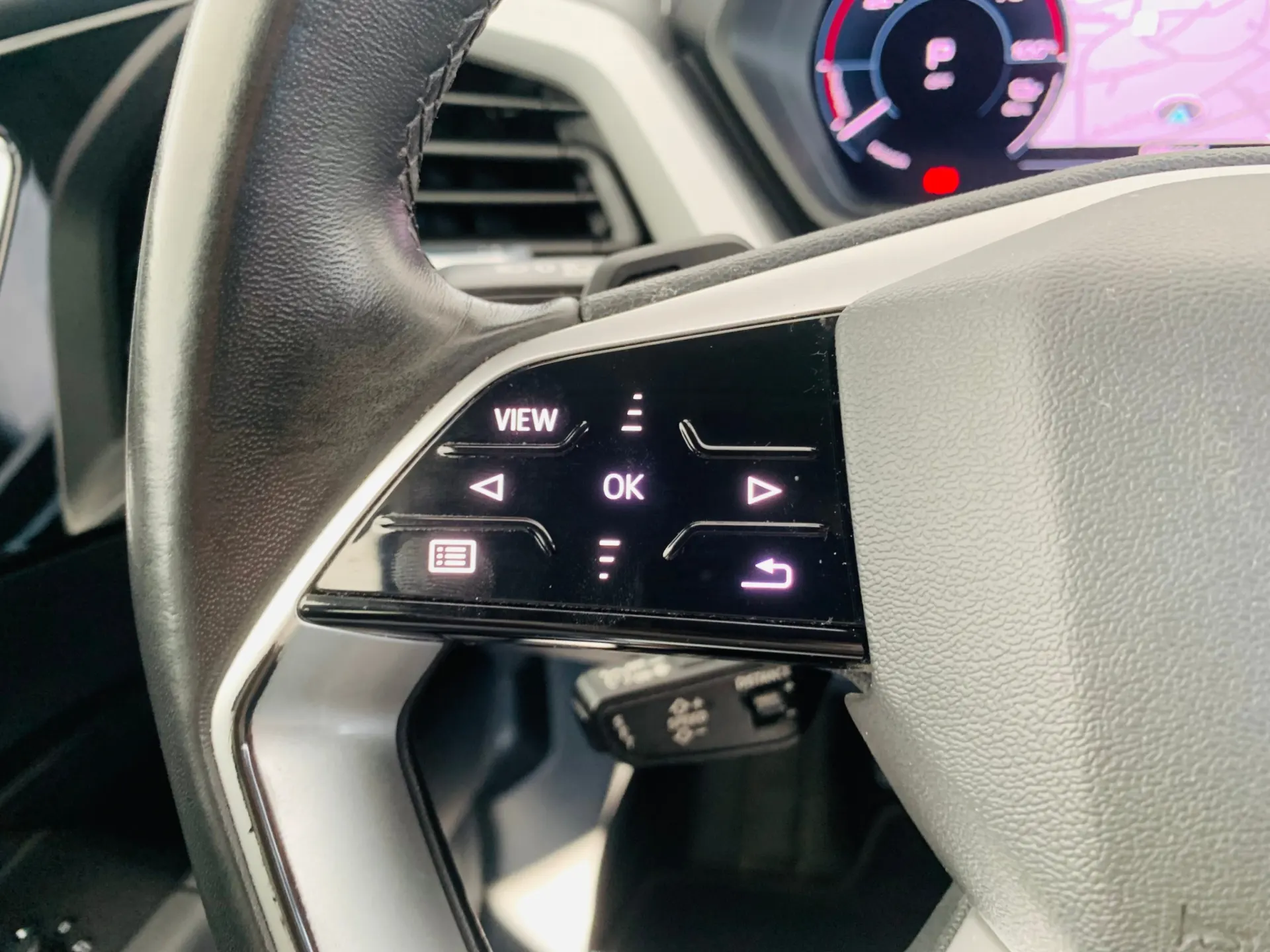 Audi Q4 Sportback e-tron 35 12