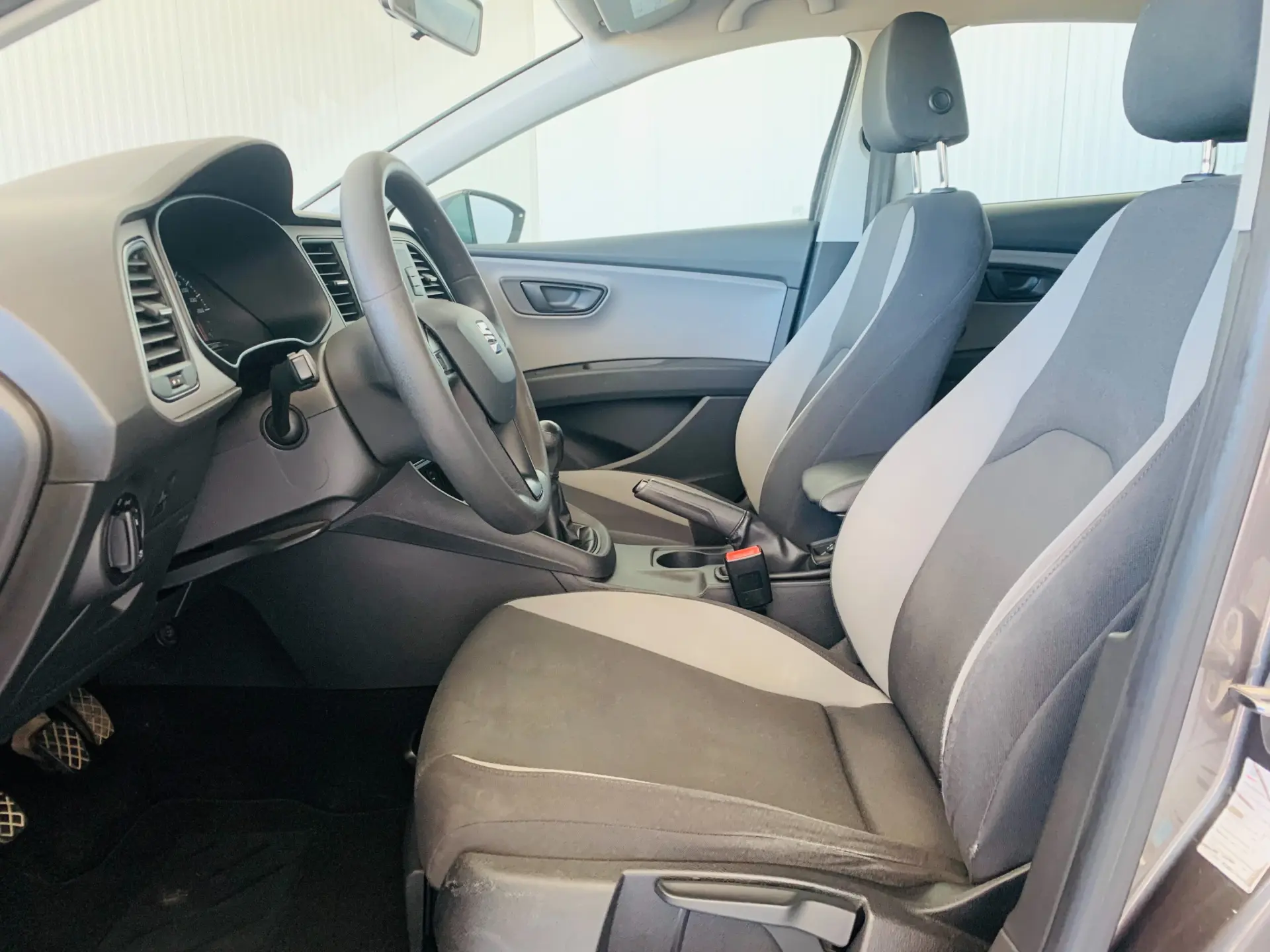 SEAT Leon 1.6 TDi Style 8