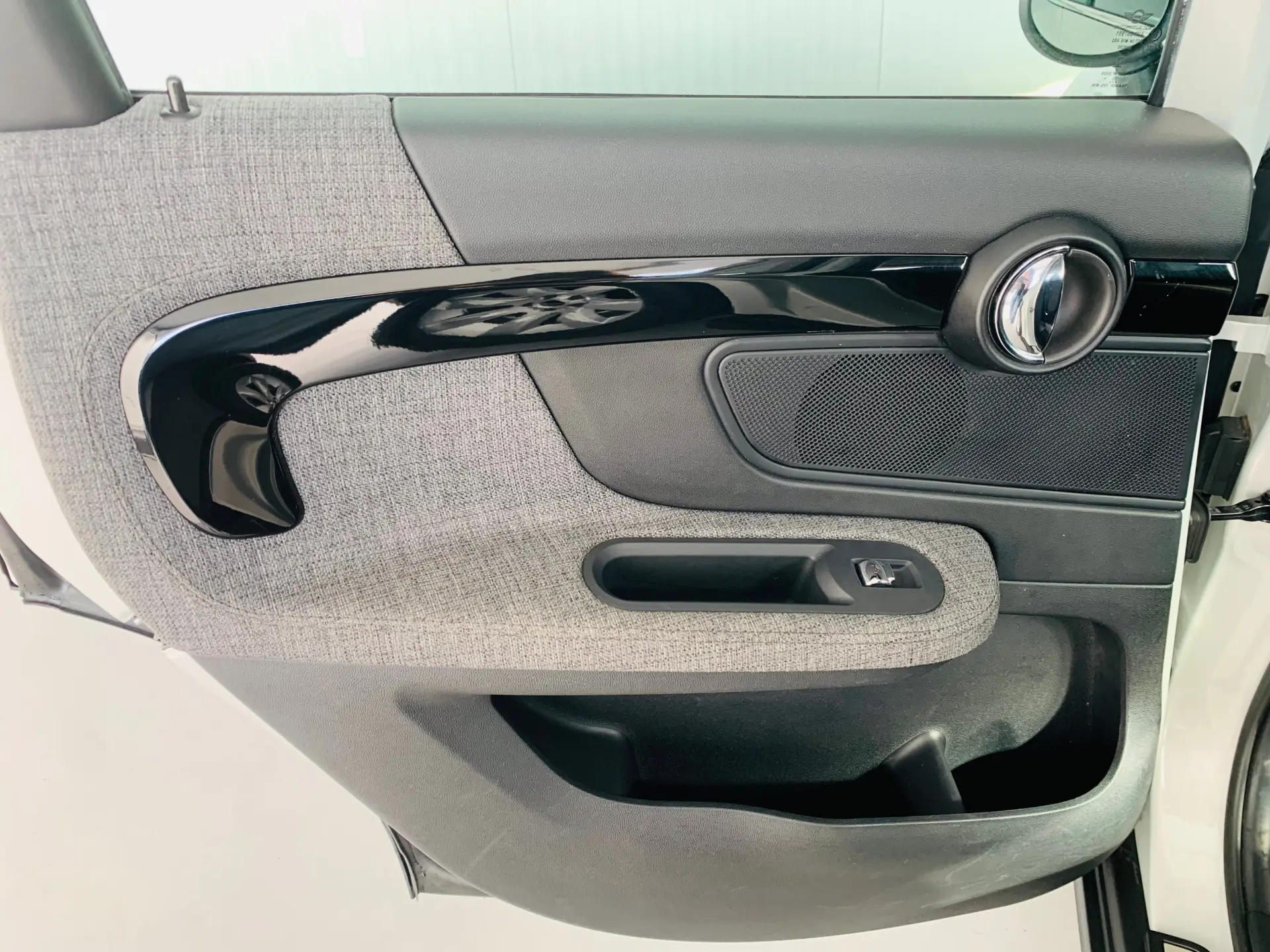 MINI Countryman Cooper SE ALL4 Auto 29