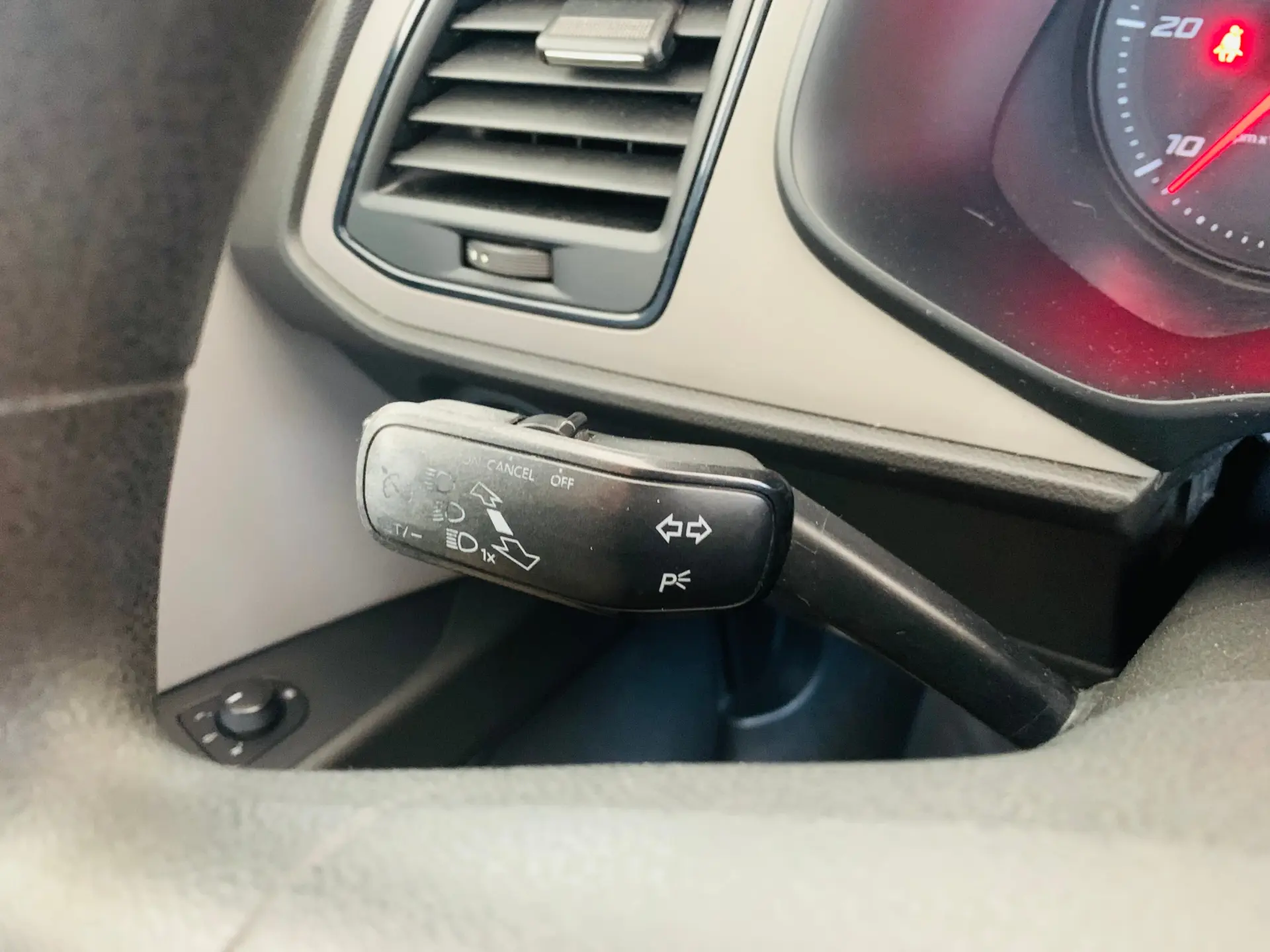 SEAT Leon 1.6 TDi Style 14