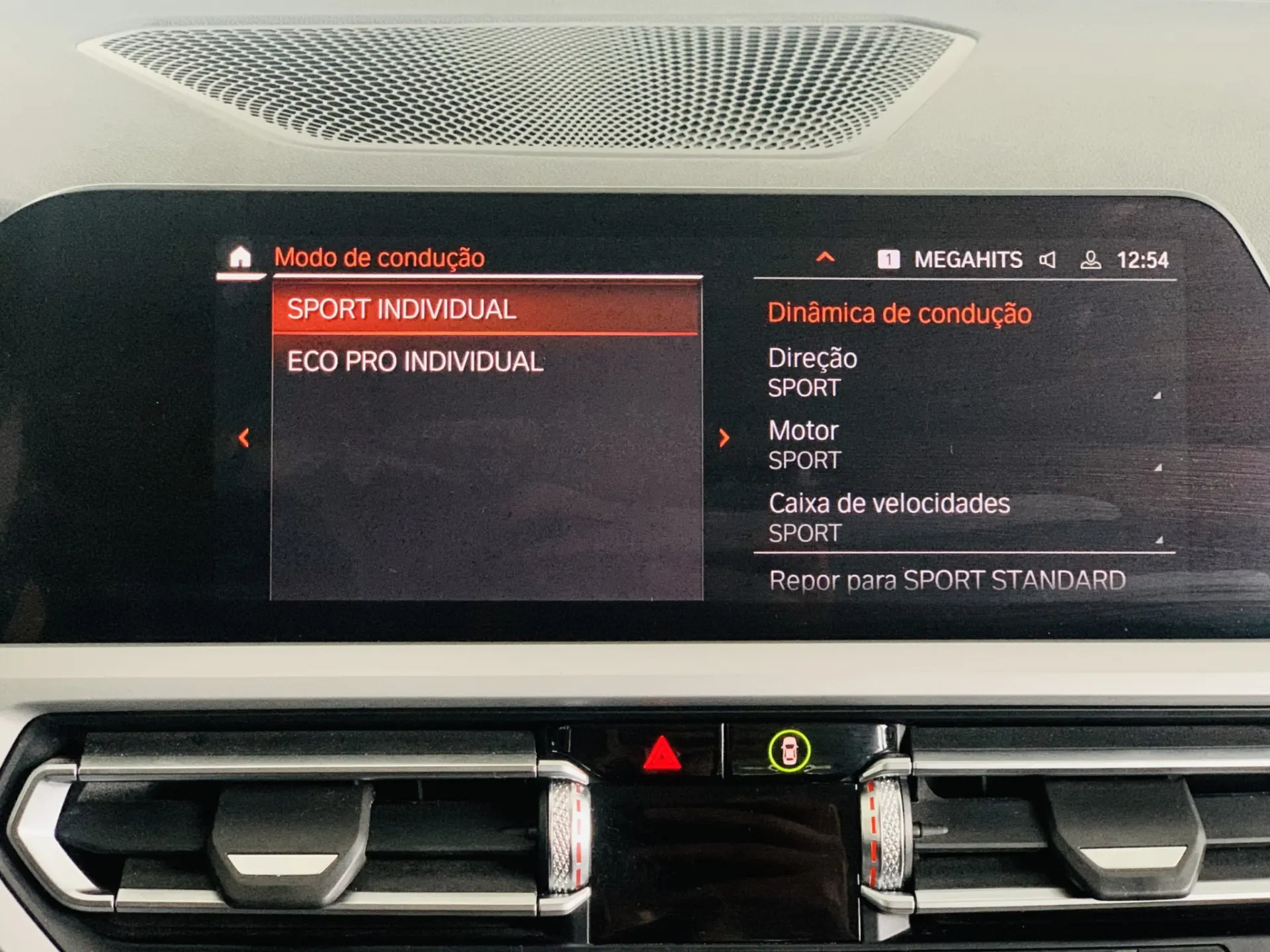 BMW 318 d Touring Auto 23