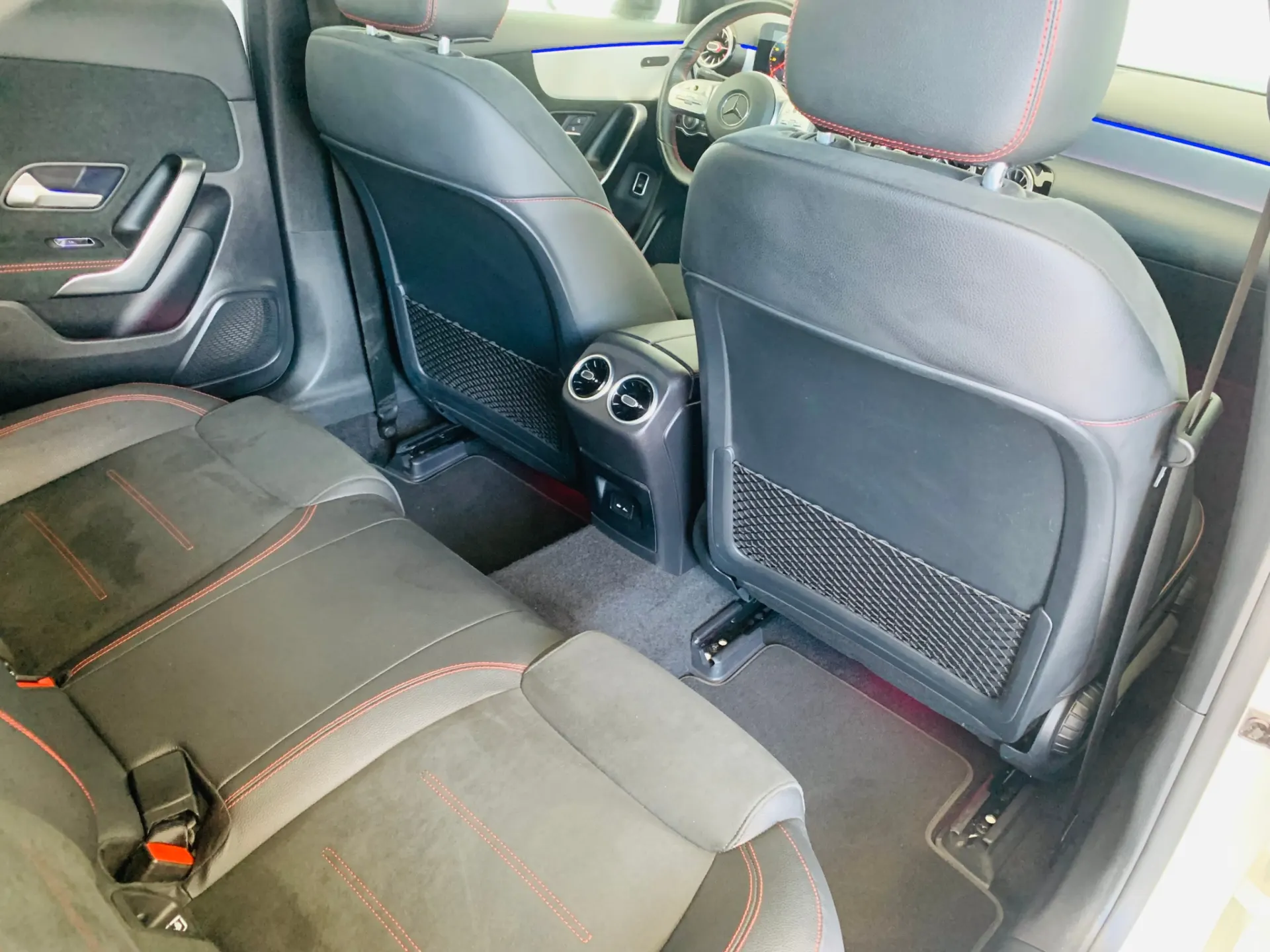 Mercedes-Benz A 180 Limousine d AMG Line 47