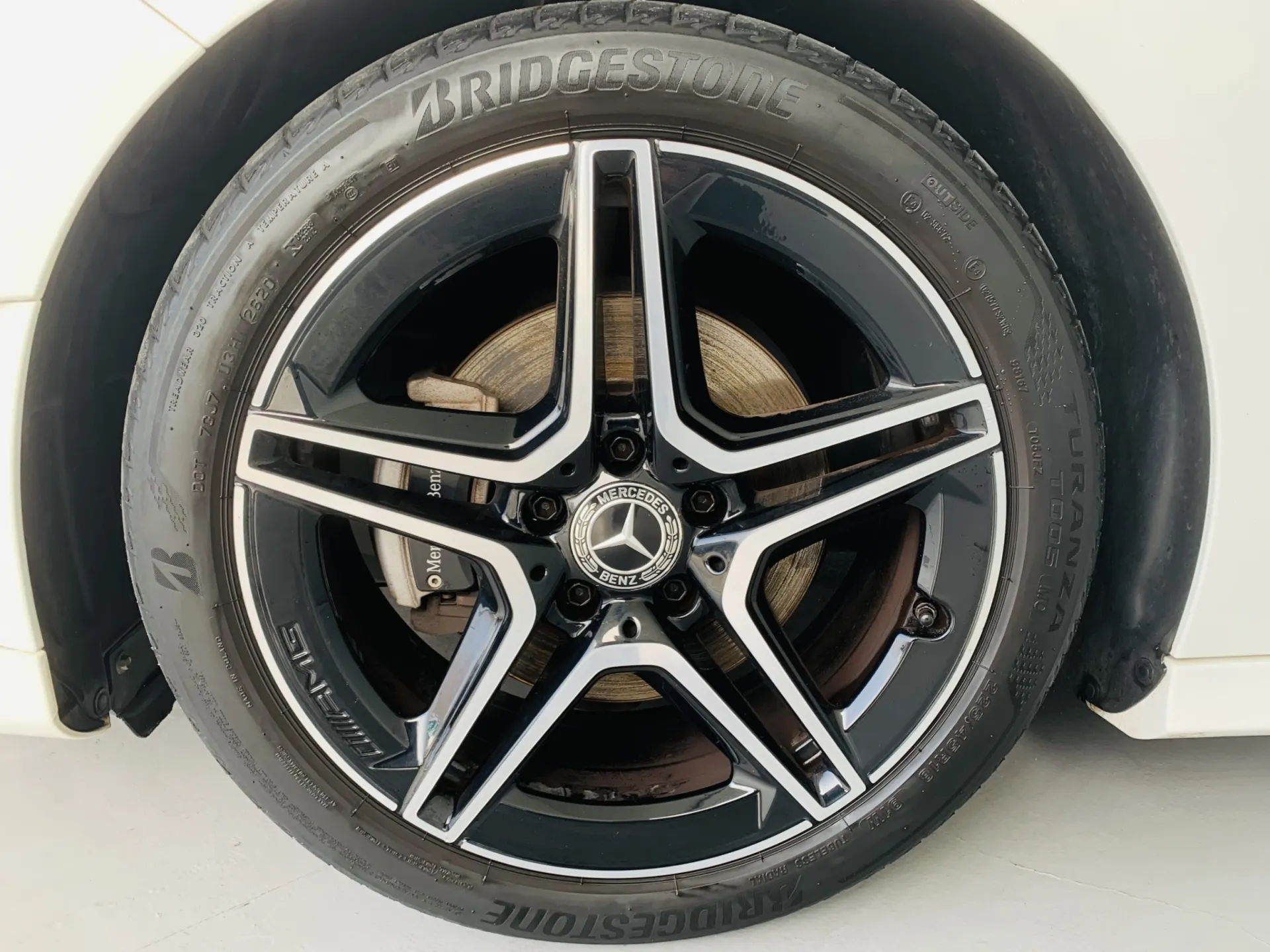 Mercedes-Benz A 180 Limousine d AMG Line 6