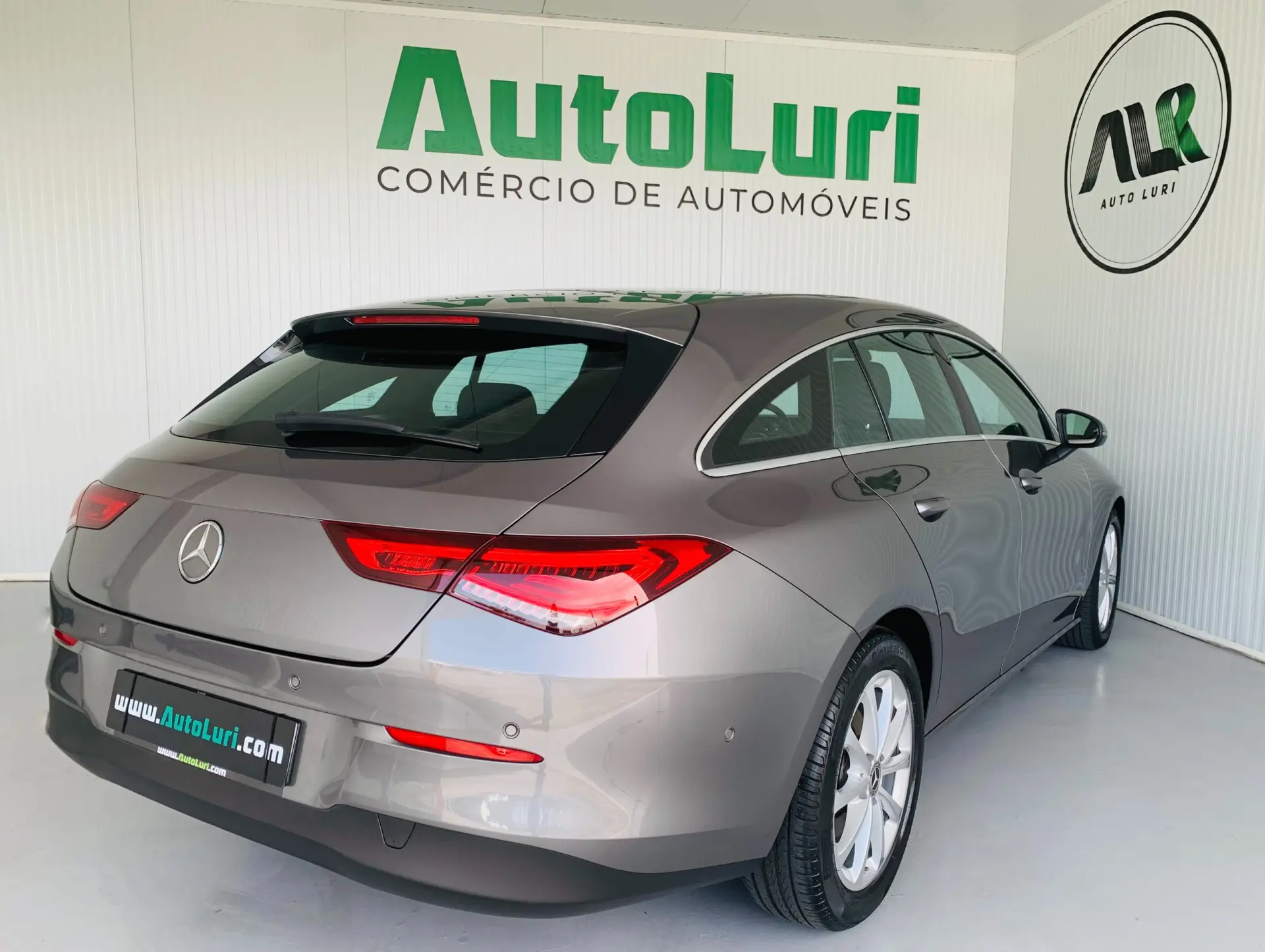 Mercedes-Benz CLA 180 7G-DCT Progressive 4