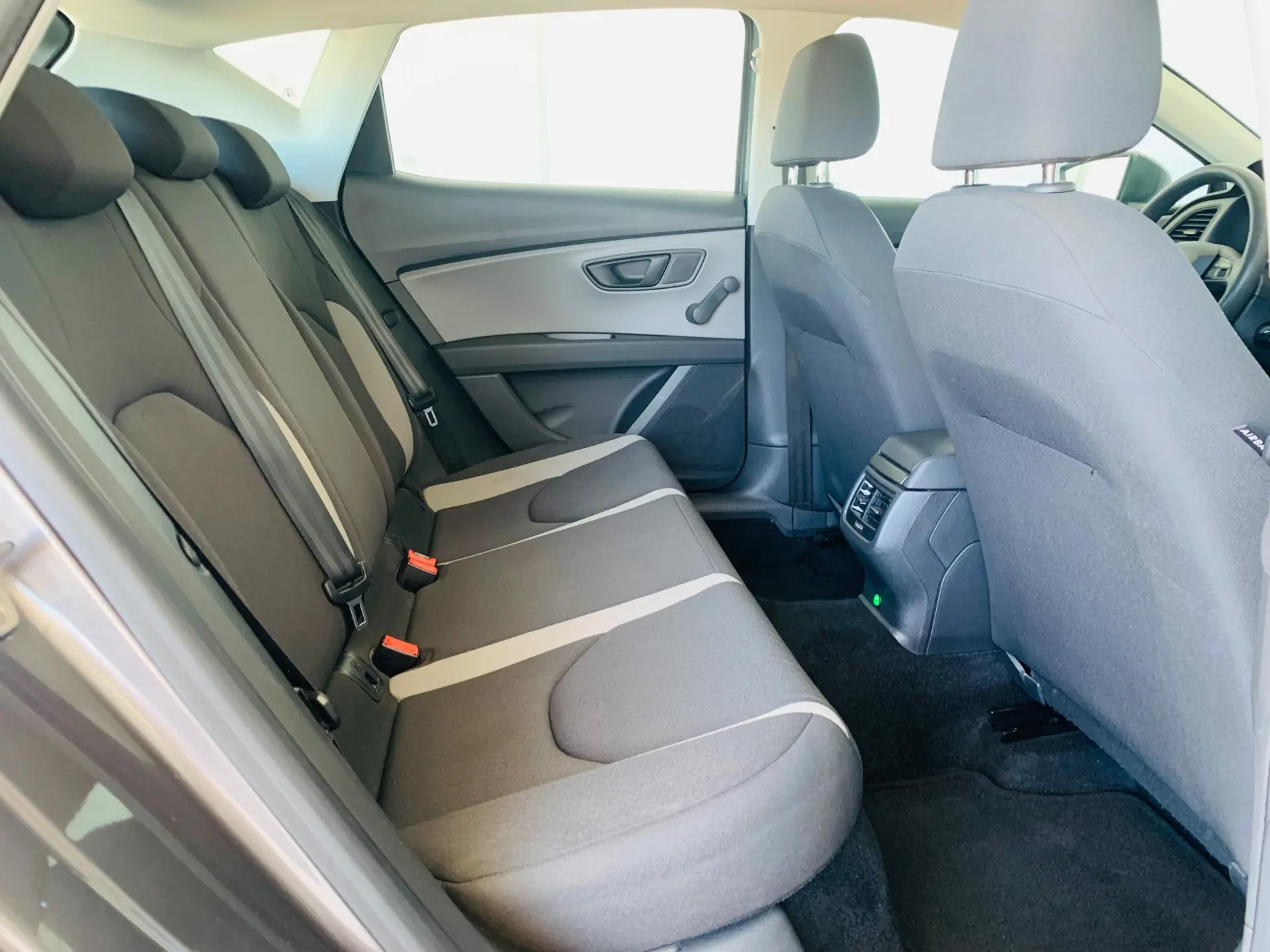 SEAT Leon 1.6 TDi Style 31