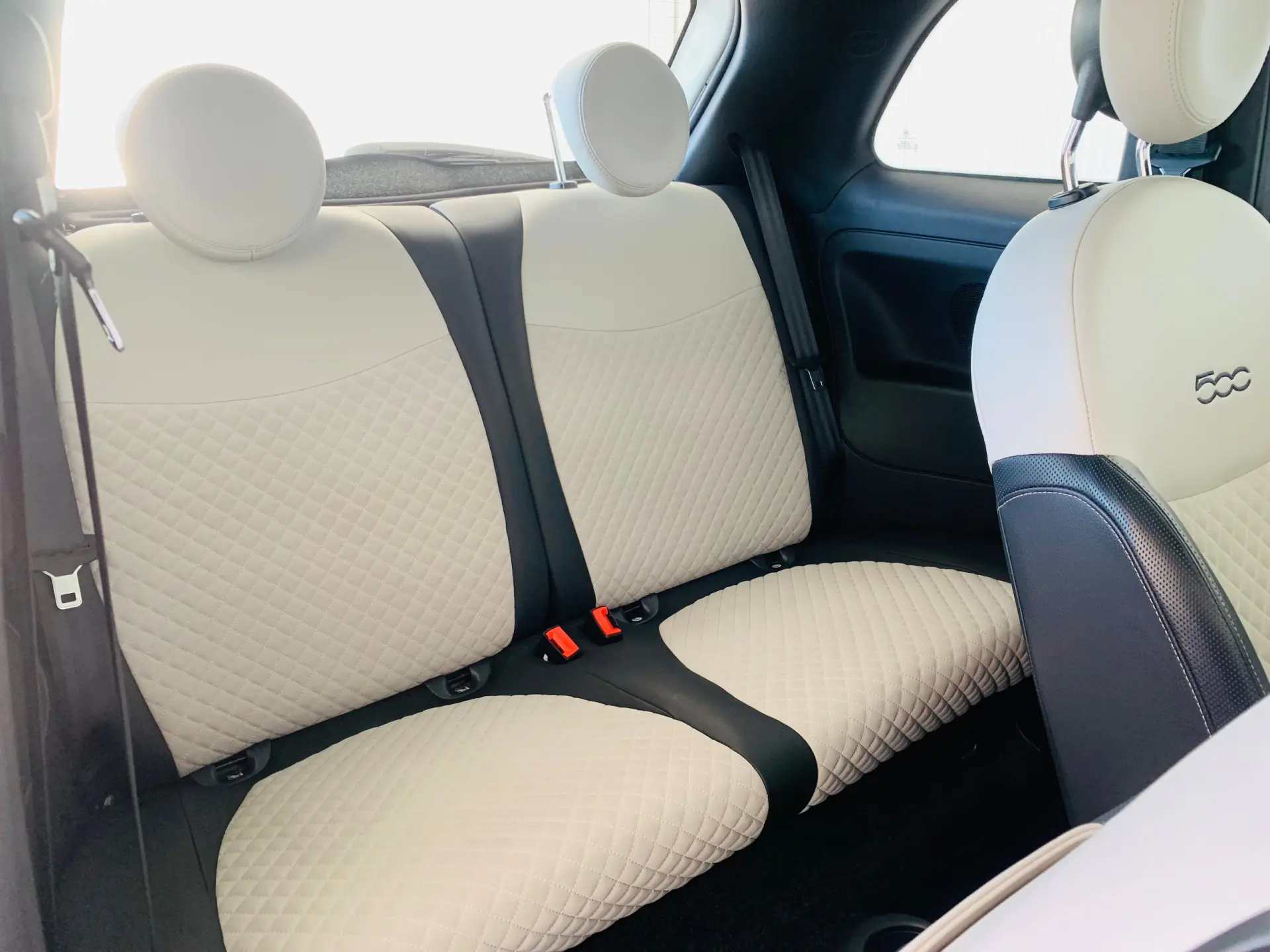 Fiat 500 1.0 Hybrid Dolcevita 33