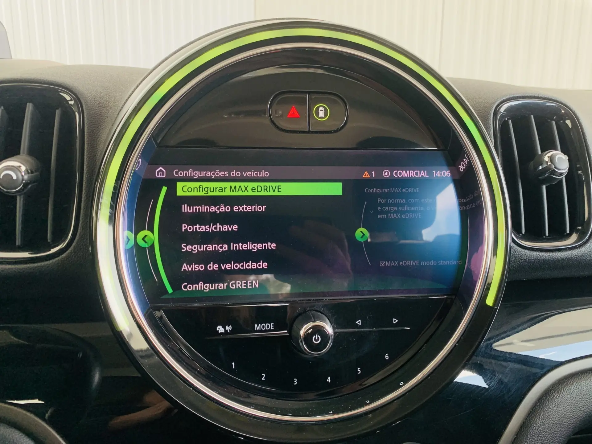 MINI Countryman Cooper SE ALL4 Auto 22