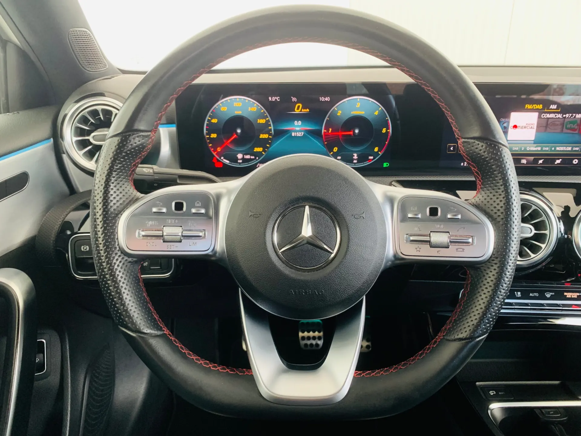 Mercedes-Benz A 180 Limousine d AMG Line 12