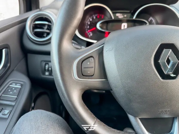 Renault Clio 0.9 TCE Limited 28