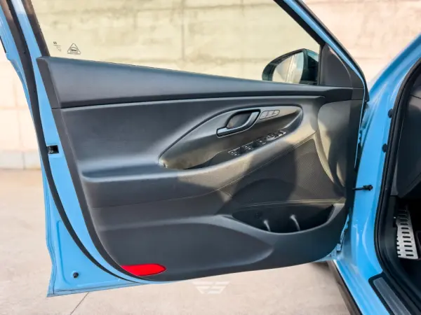 Hyundai i30 N 2.0 T-GDi Pack Performance 24