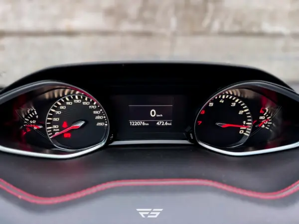 Peugeot 308 1.6 e-THP GTi 29