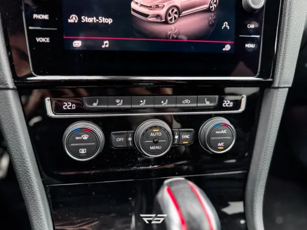 Volkswagen Golf 2.0 TSI GTi TCR DSG 34