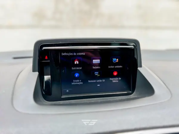 Renault Mégane Coupe 2.0 T RS 36