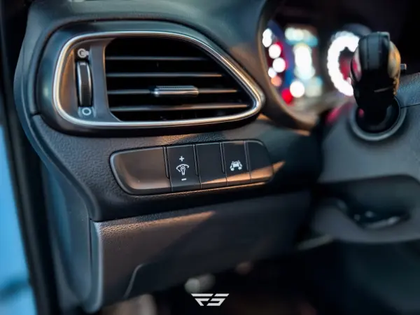 Hyundai i30 N 2.0 T-GDi Pack Performance 32