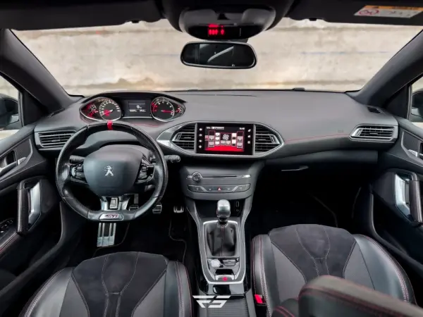 Peugeot 308 1.6 e-THP GTi 23