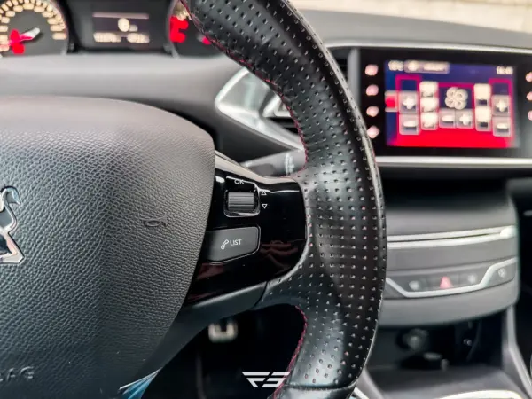 Peugeot 308 1.6 e-THP GTi 28