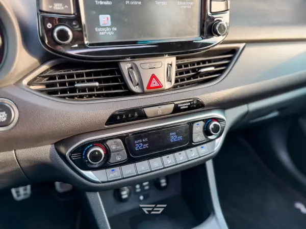 Hyundai i30 N 2.0 T-GDi Pack Performance 32