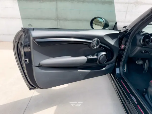 MINI 3 Portas John Cooper Works Auto Desportiva 13