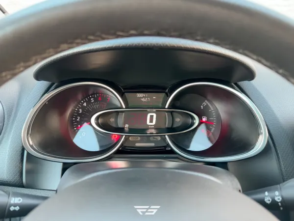 Renault Clio 0.9 TCE Limited 27